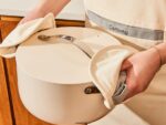 Caraway batterie de cuisine crème maniques T6TFV247 - Image 3